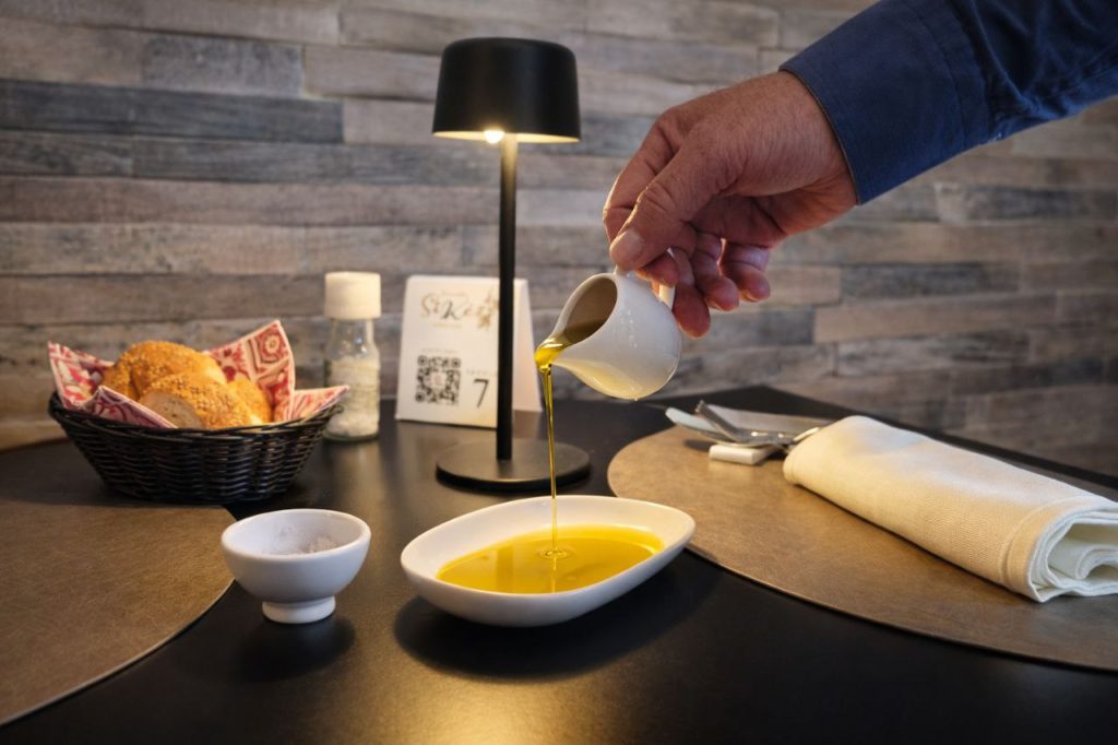 pane olio extravergine ristorante siracusa accoglienza siciliana