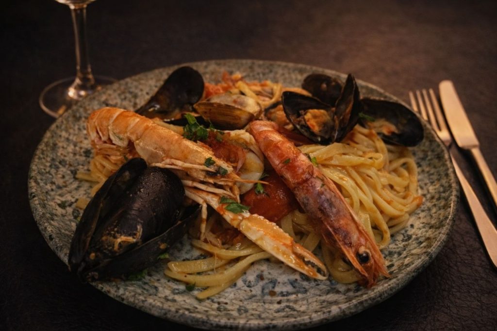 tagliolini ai frutti di mare con pesce fresco a Siracusa Locanda Sikè